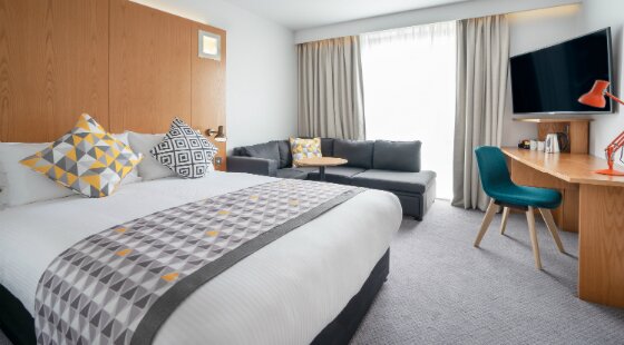 Interstate rebrands Ramada Bournemouth as a Holiday Inn