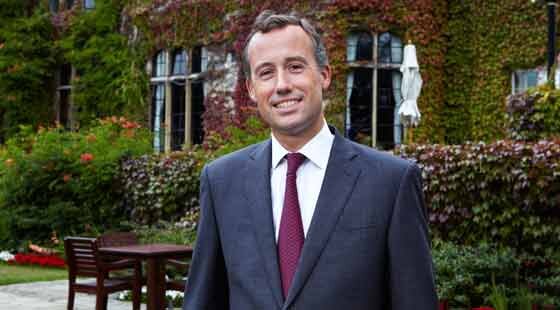 Julian Tomlin to move from Pennyhill Park to Macdonald Hotels