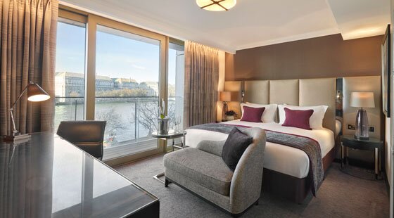 Crowne Plaza hotel set for London's Albert Embankment