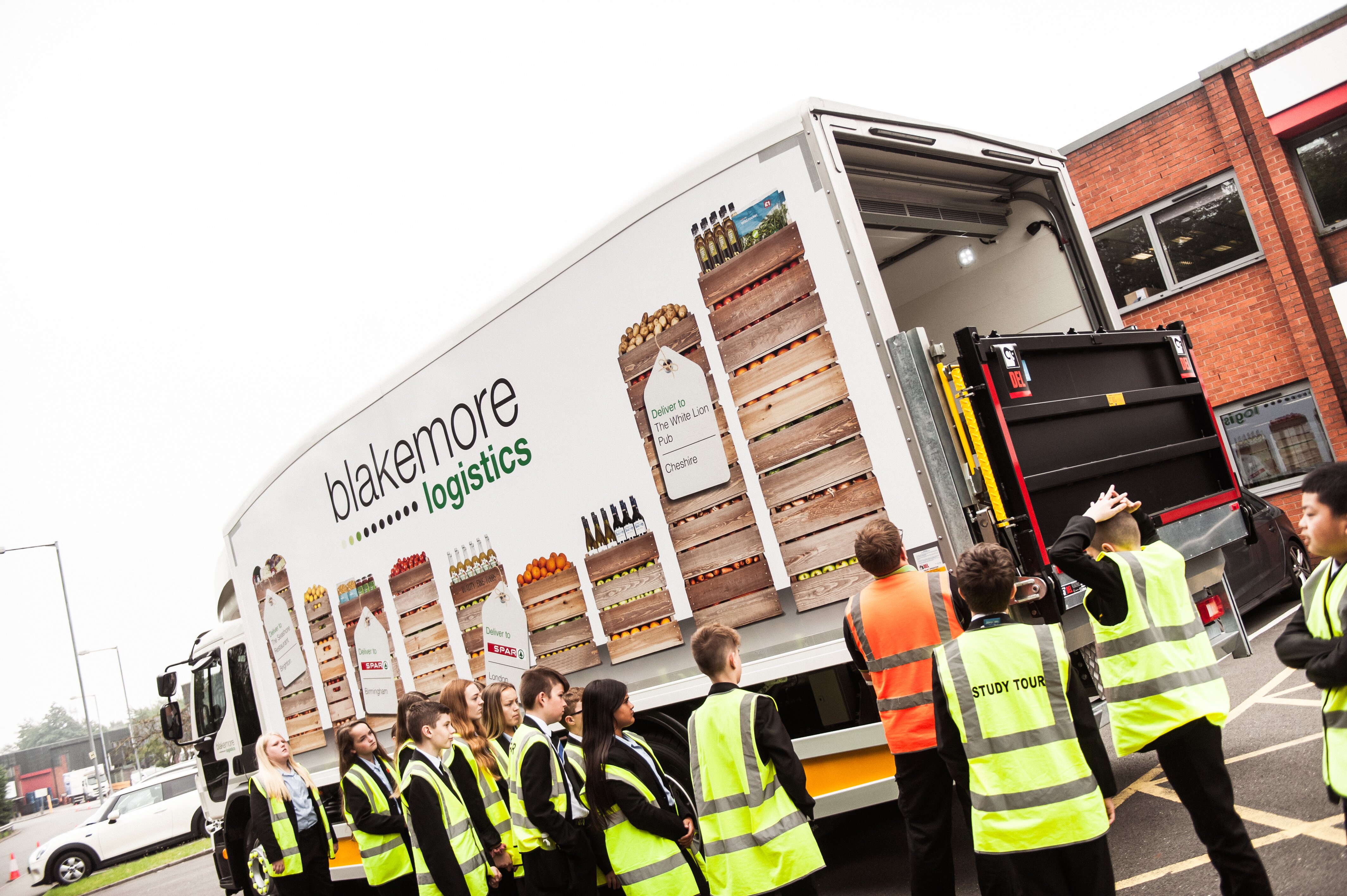 Blakemore Foodservice wins £9m contracts