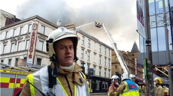 Firefighters battle huge Glasgow nightclub blaze