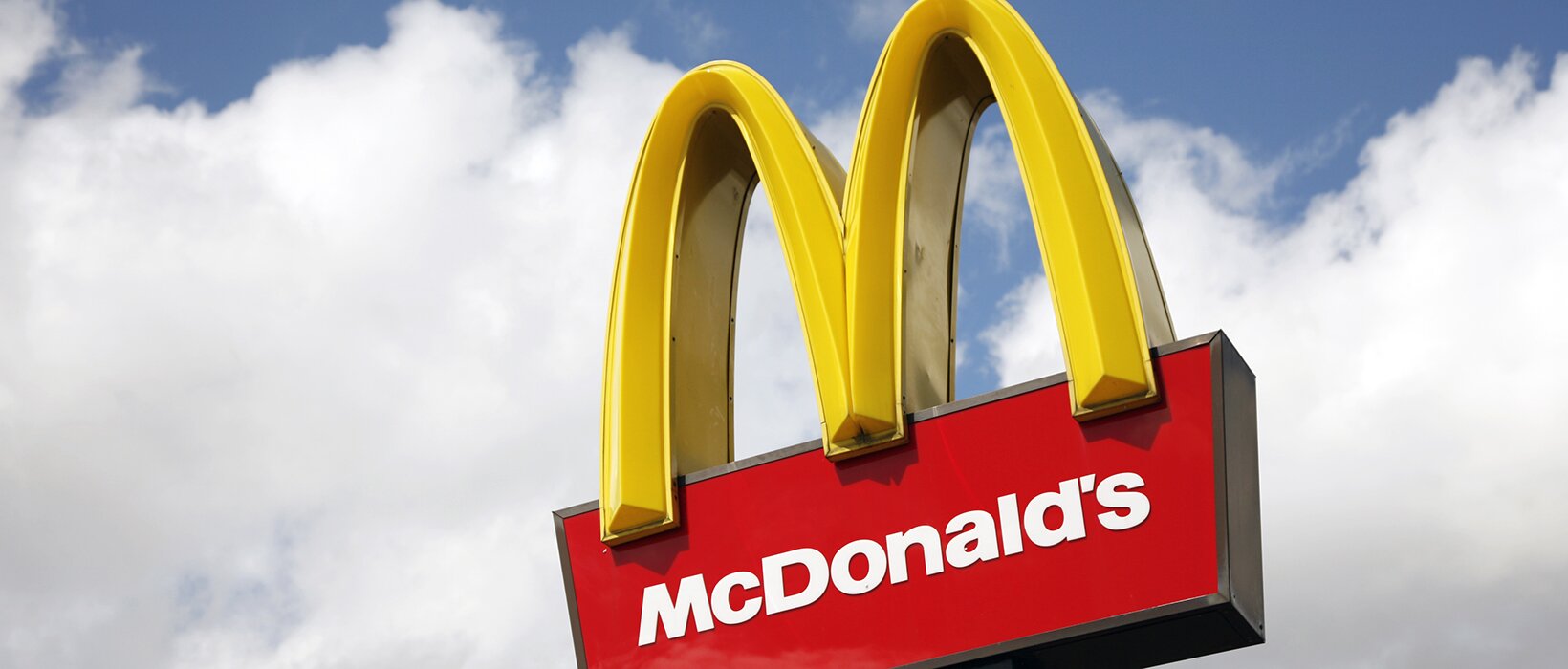 McDonald’s removes chicken legend from delivery menus due to supply chain disruption