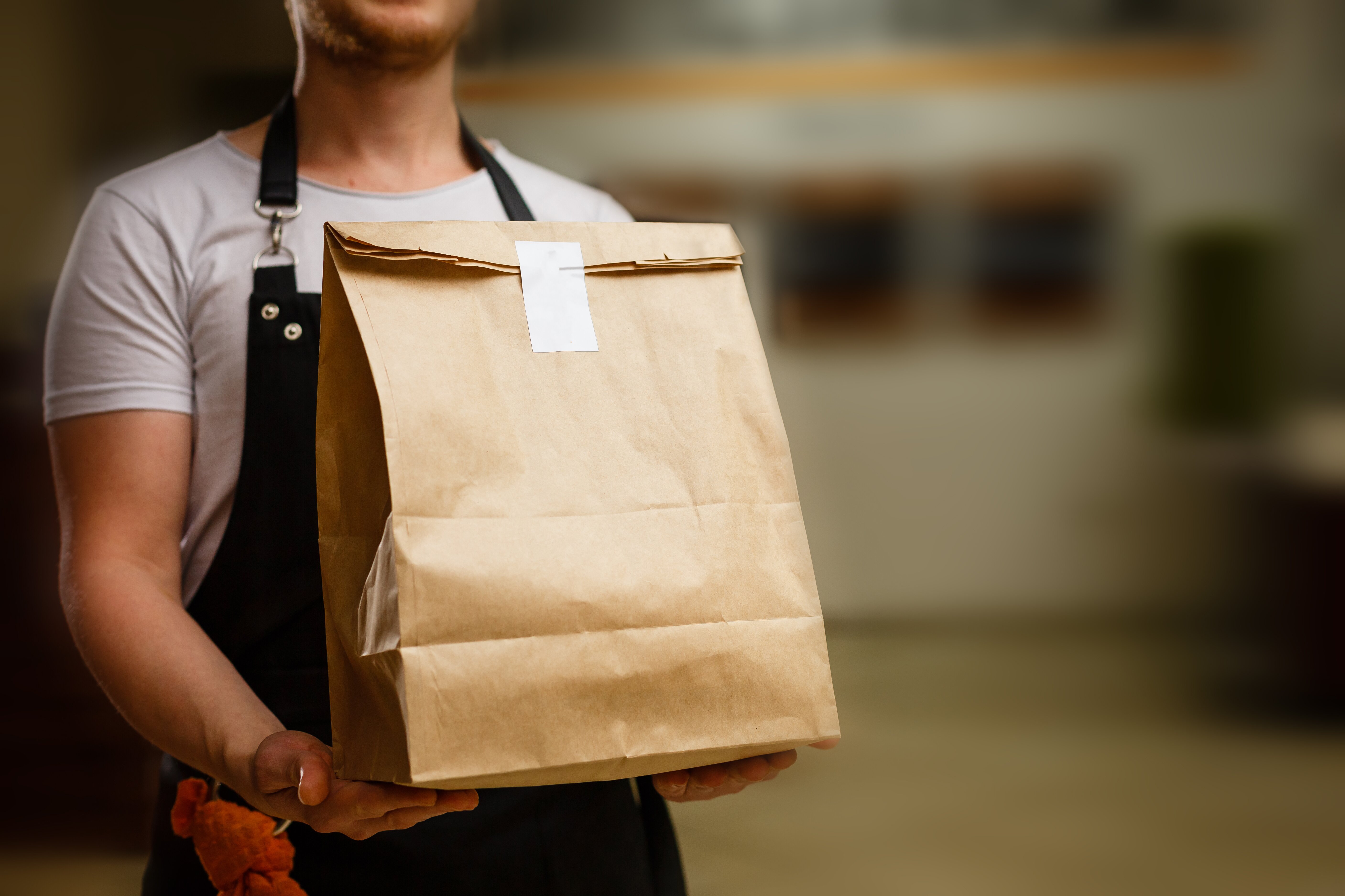 Delivery sales at restaurant and pub chains up 422% on pre-pandemic levels