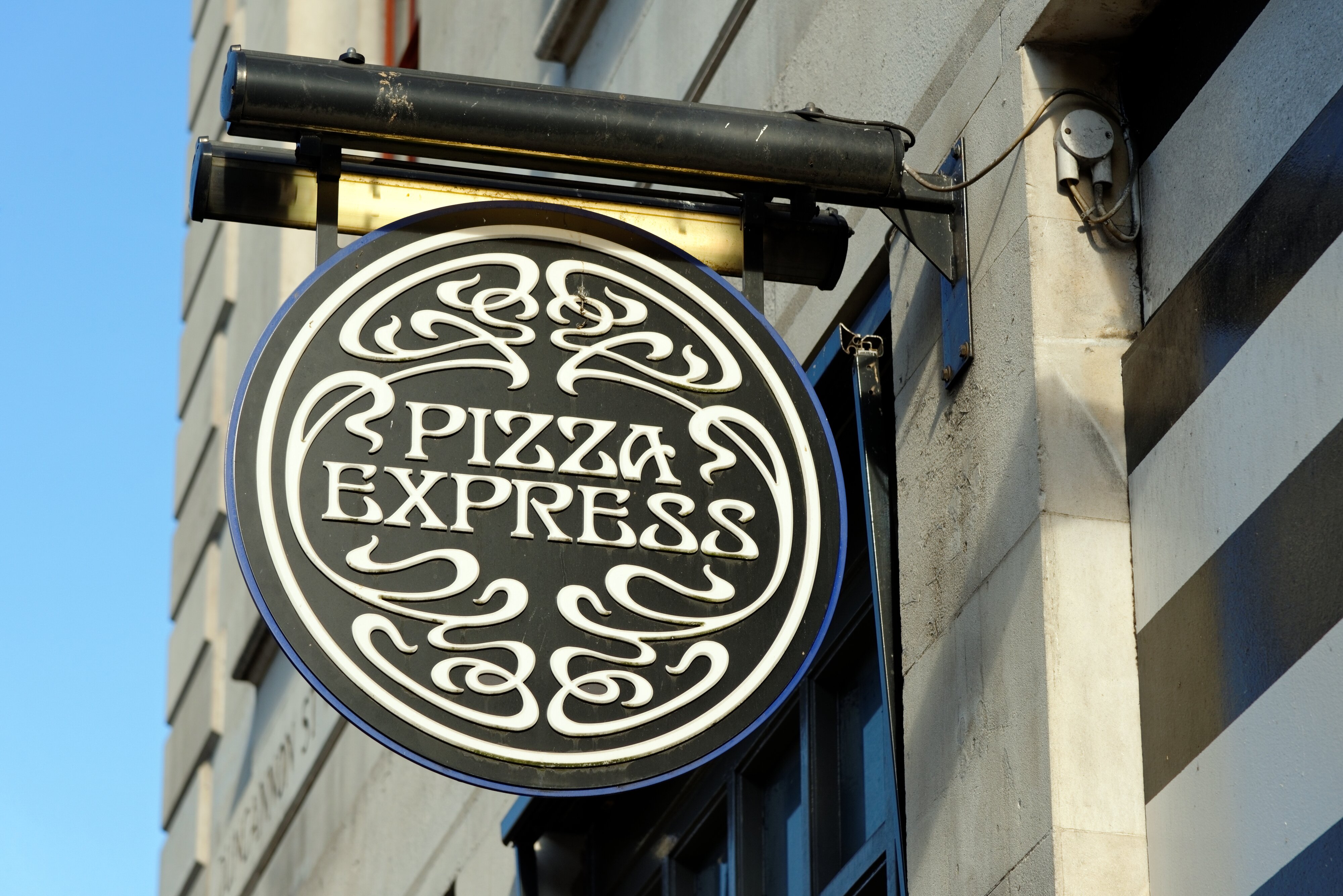 Thousands sign petition protesting PizzaExpress rota changes
