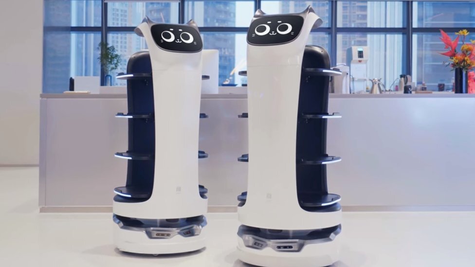 Customer service robots spark joy, report reveals