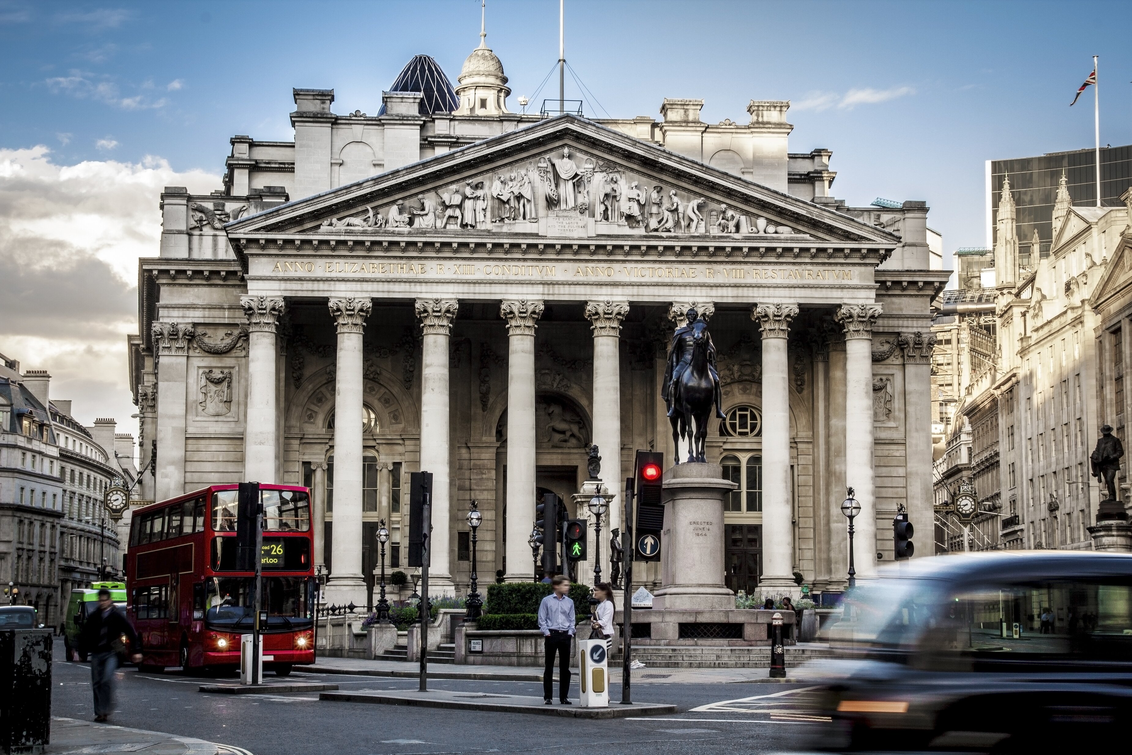 UKHospitality hits back at Bank of England plea for businesses not to increase prices