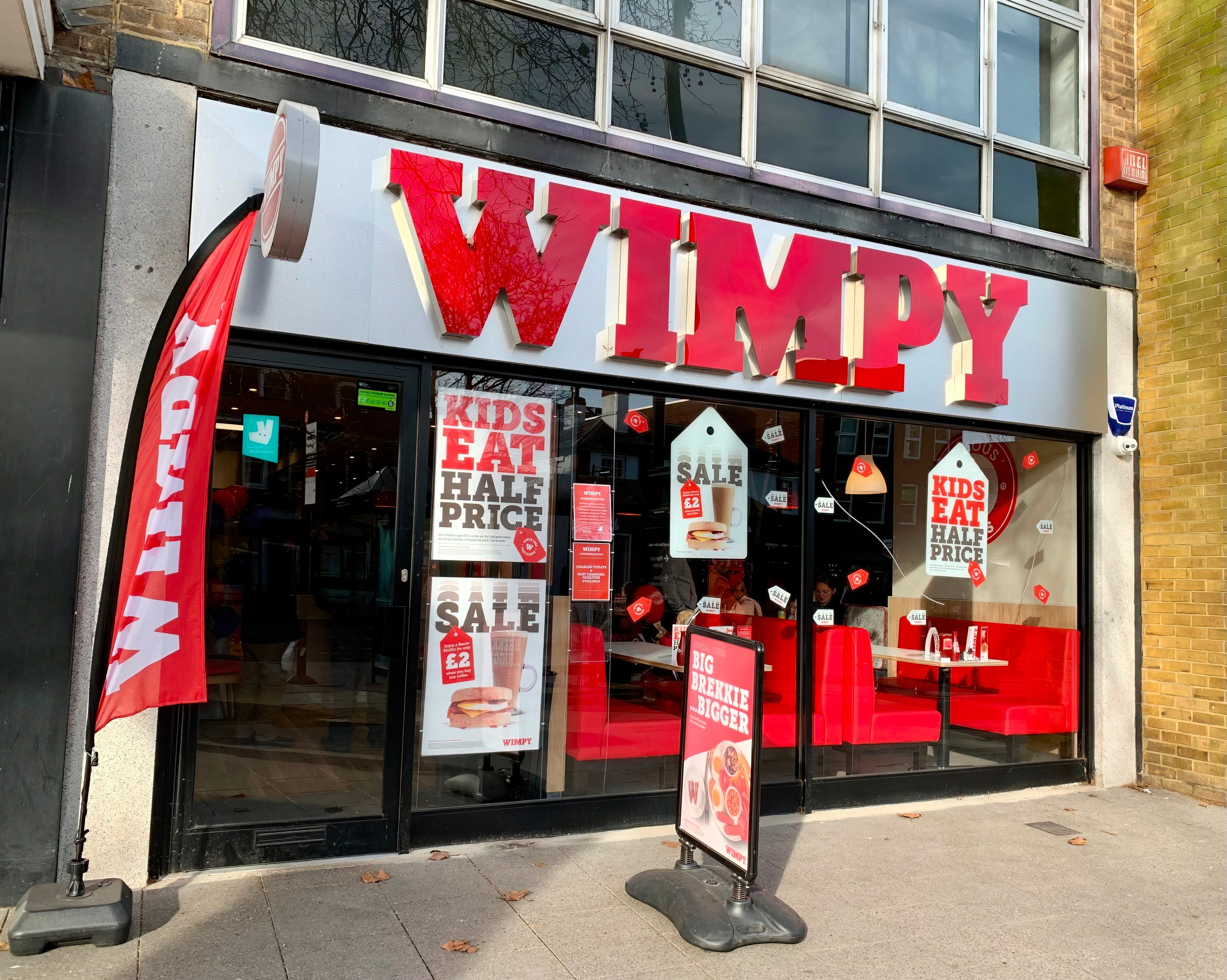 Wimpy owner issues profit warning 