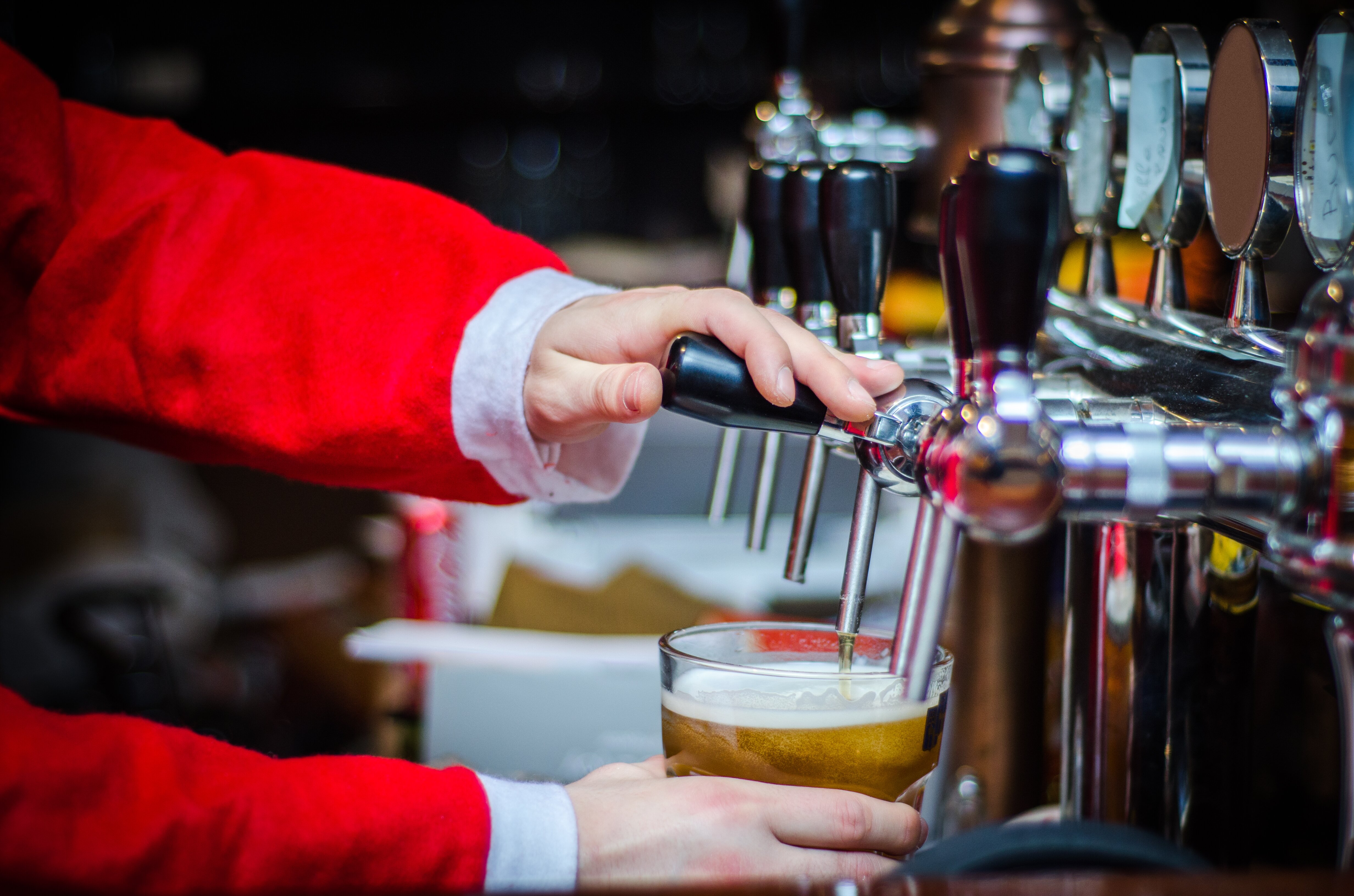 Pubs, bars and restaurants lost an average of £10,335 during Christmas week