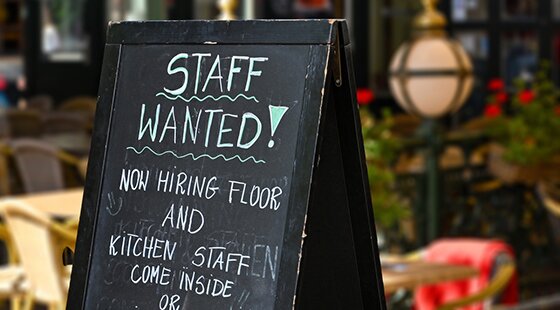 MPs launch inquiry into hospitality staff shortages
