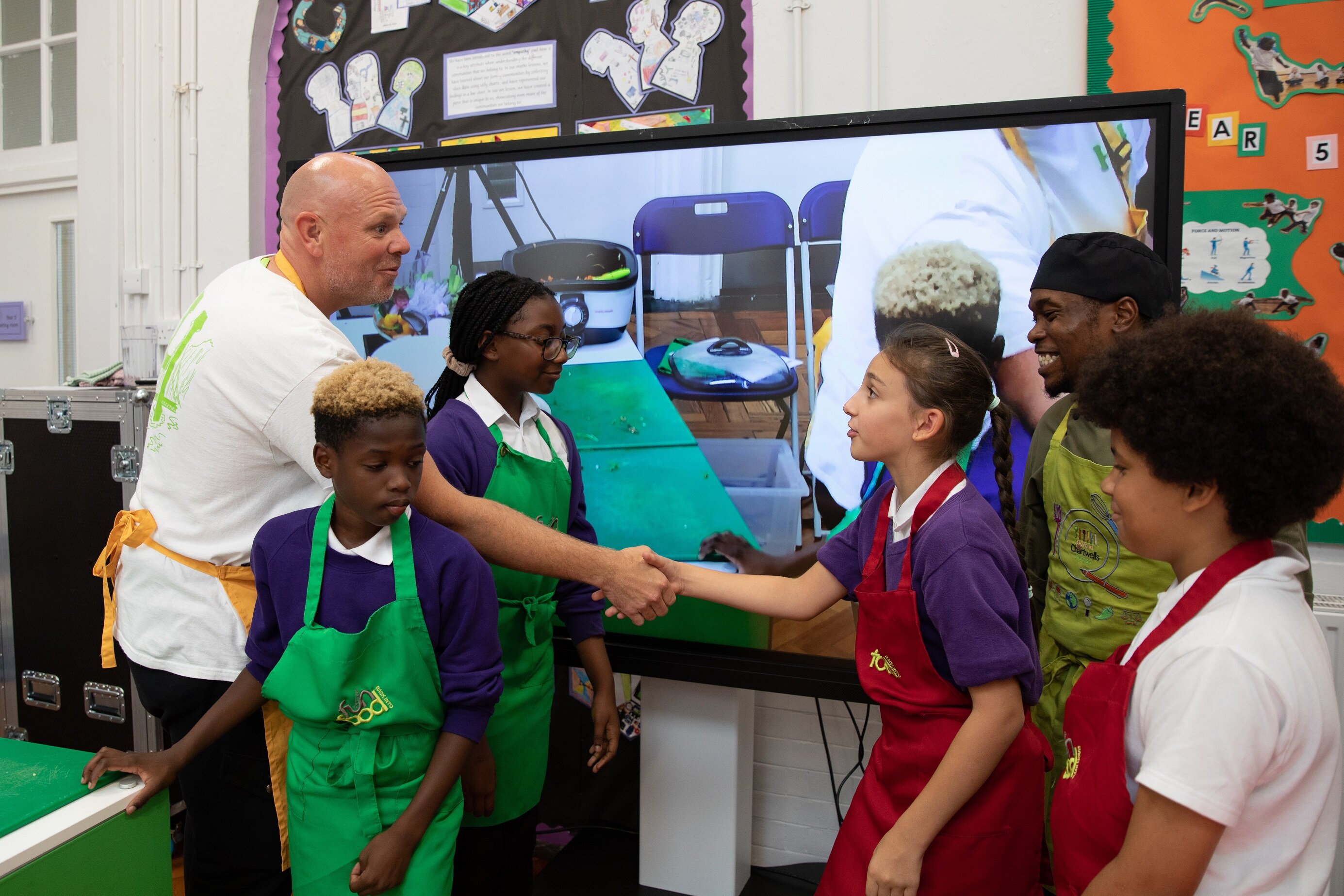 Tom Kerridge calls for extension of free school meals