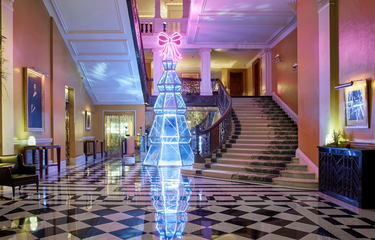 Claridge’s unveils Jimmy Choo 'diamond' Christmas tree for 2022