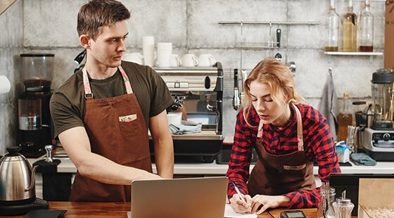 Government to fully fund apprenticeships for small businesses