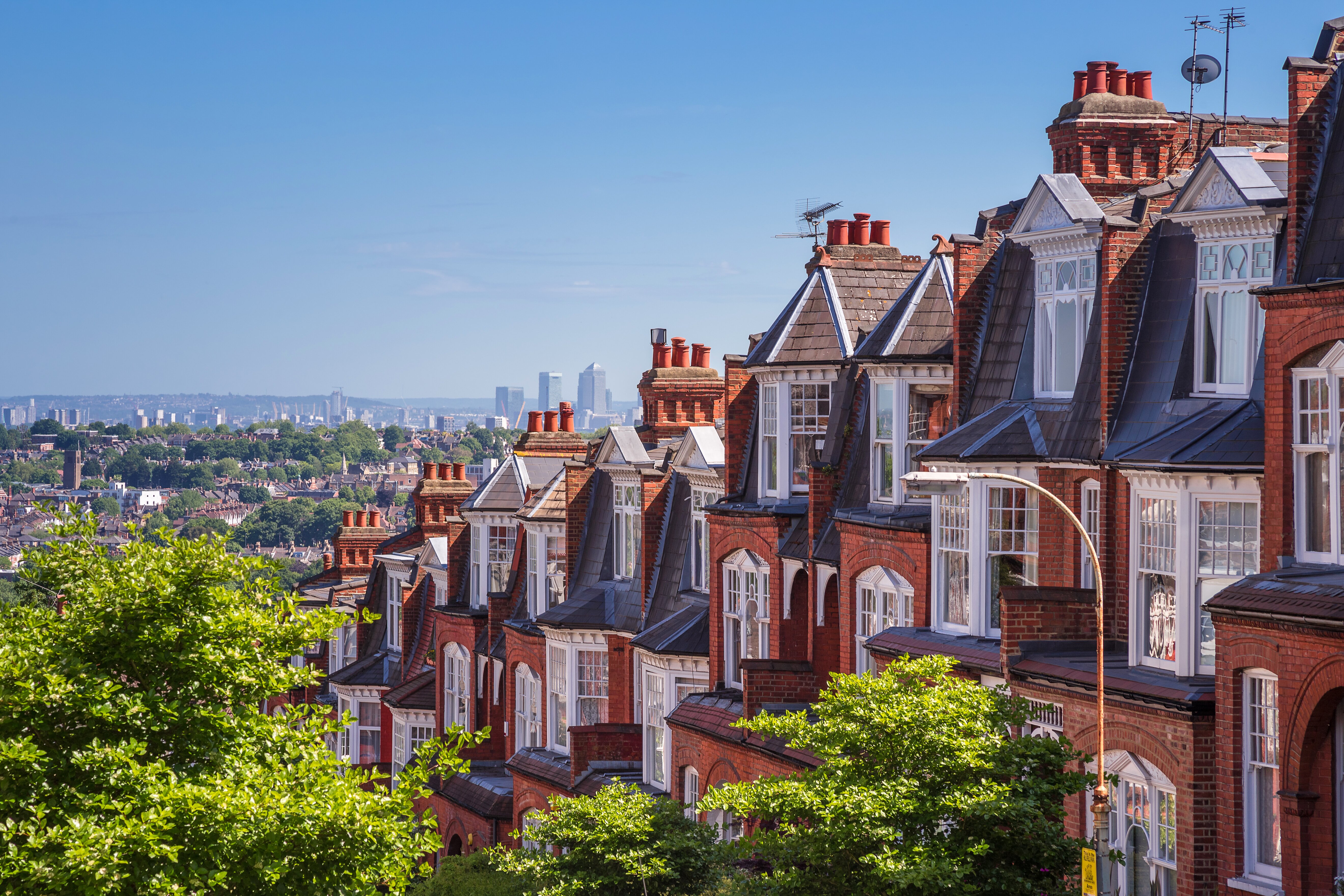 Sadiq Khan calls for crackdown on Airbnb in London