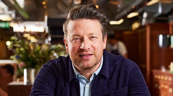 Jamie Oliver: “If I came back on earth and did it again, I would go back to the pub”