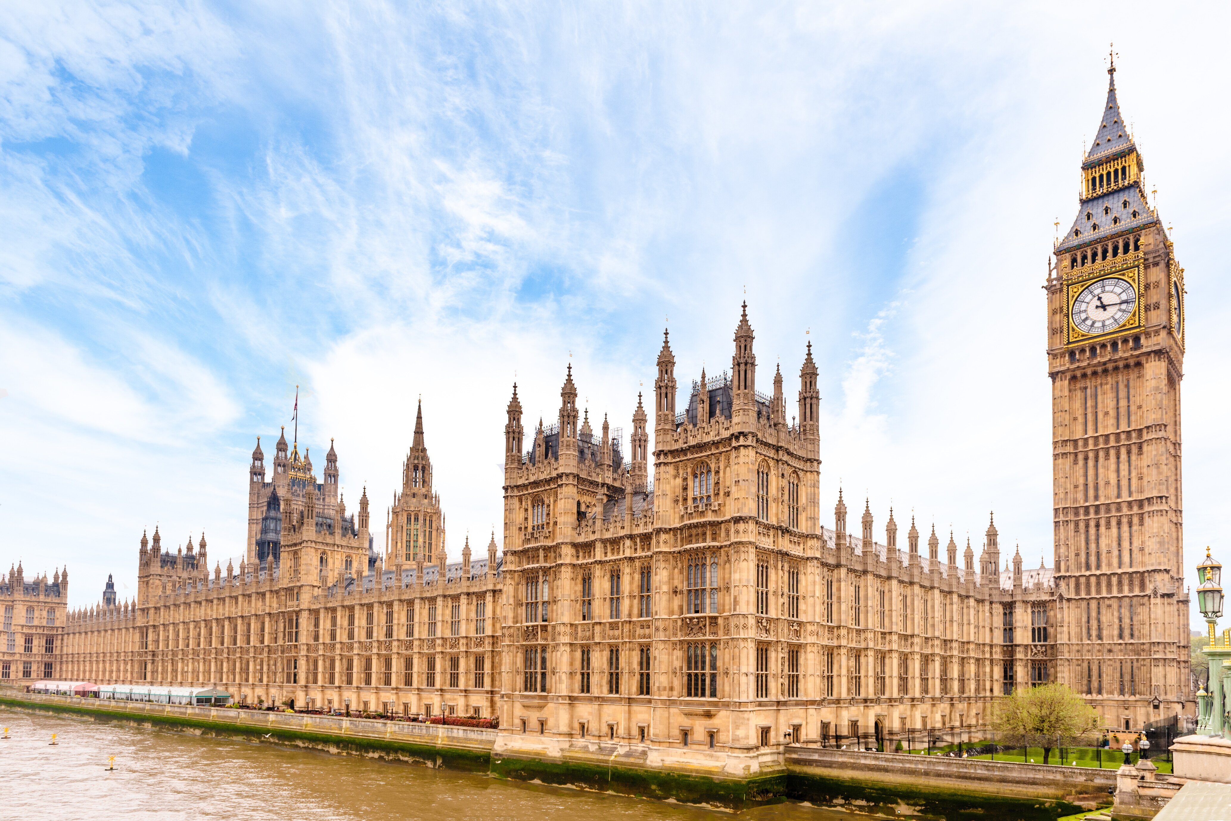 MPs' inquiry recommends hospitality VAT remains at 12.5%