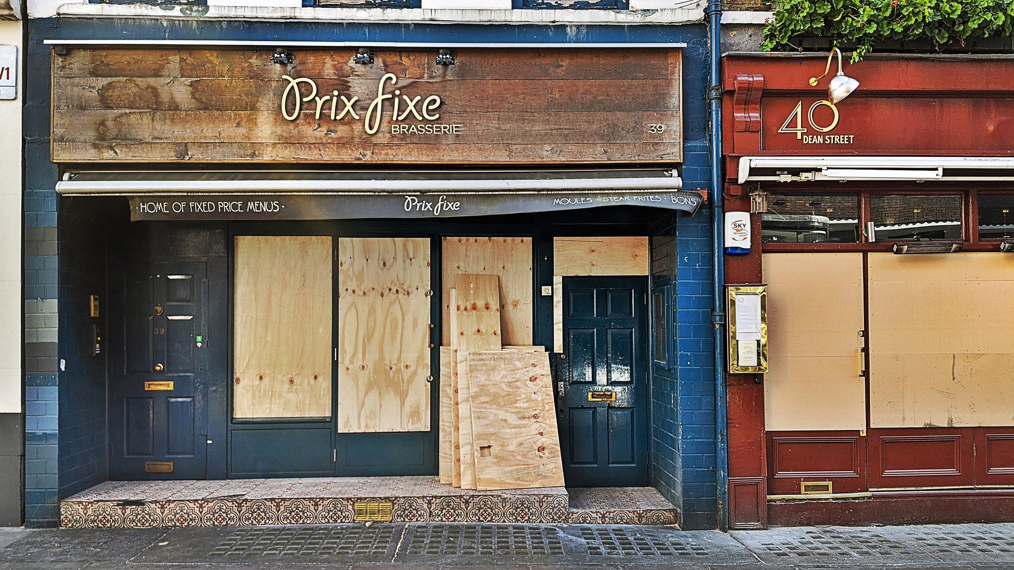 Message to landlords: ‘Stop fighting, stop threatening and we’ll talk about this in six months’ time’