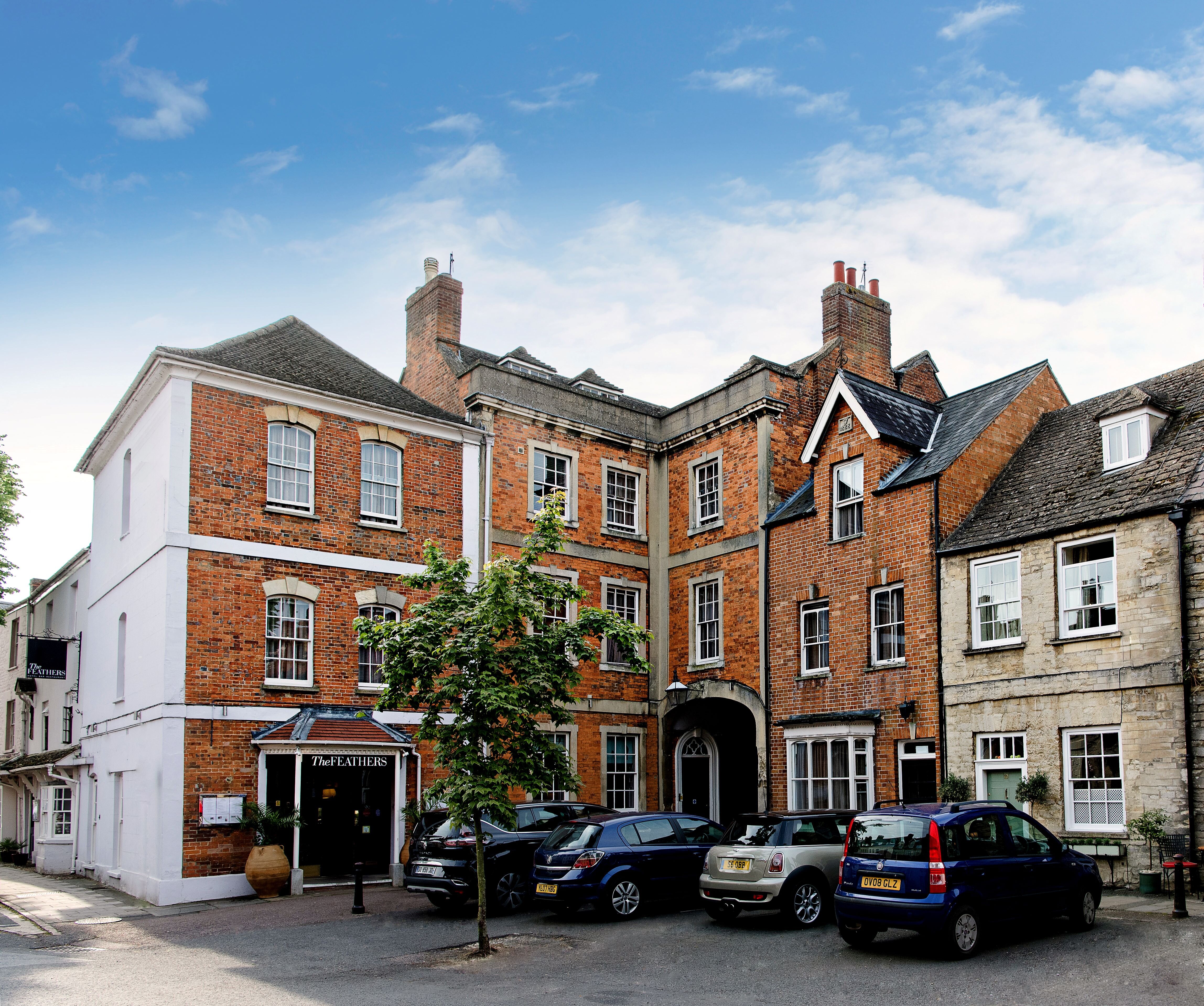 Four-AA-rosette Feathers hotel in Woodstock sold to Ede Homes Group