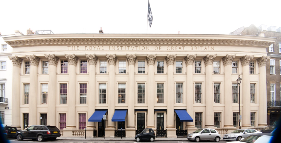 Searcys wins catering contract with the Royal Institution