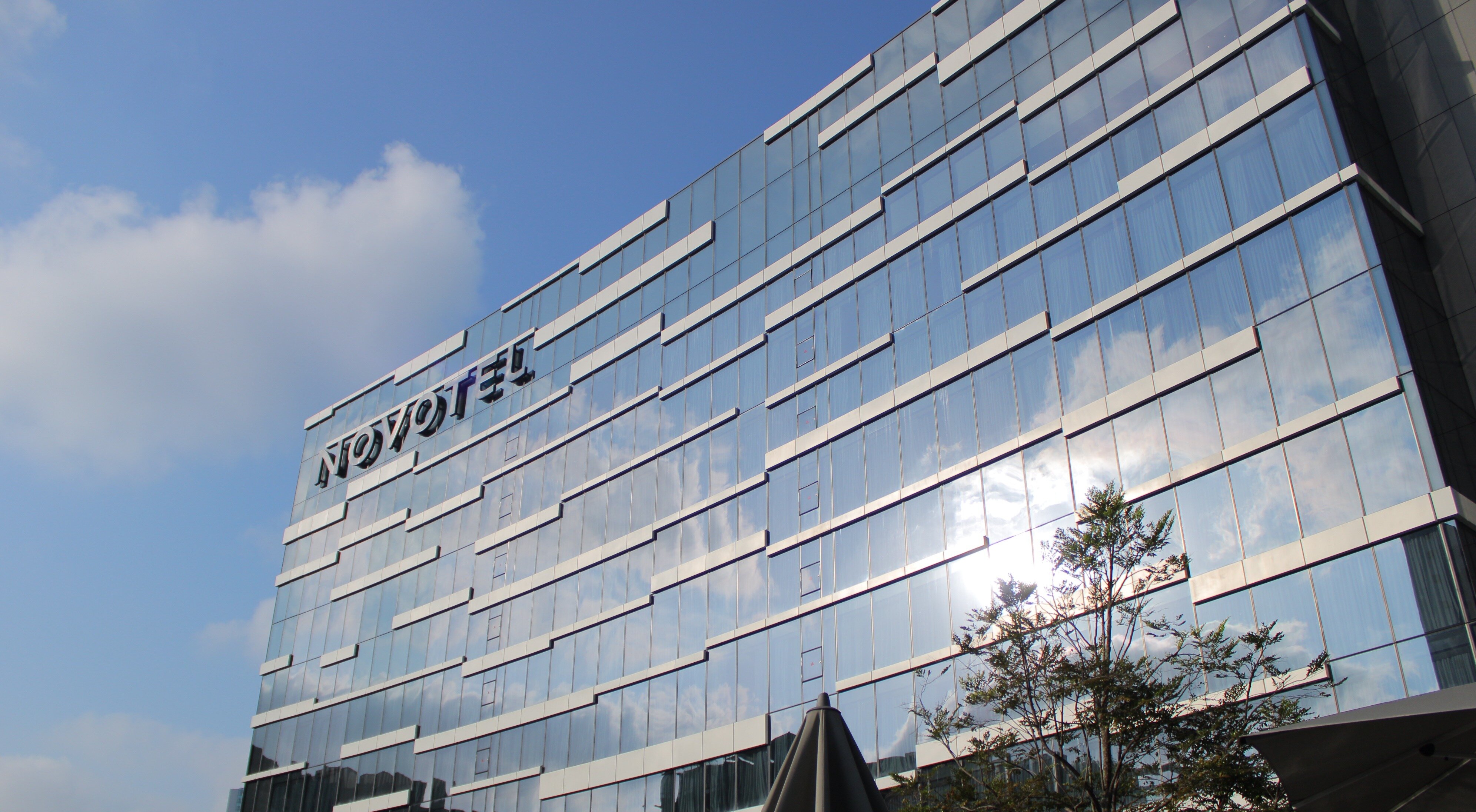 Accor disposes Orbis and restructures Mövenpick to become fully asset-light