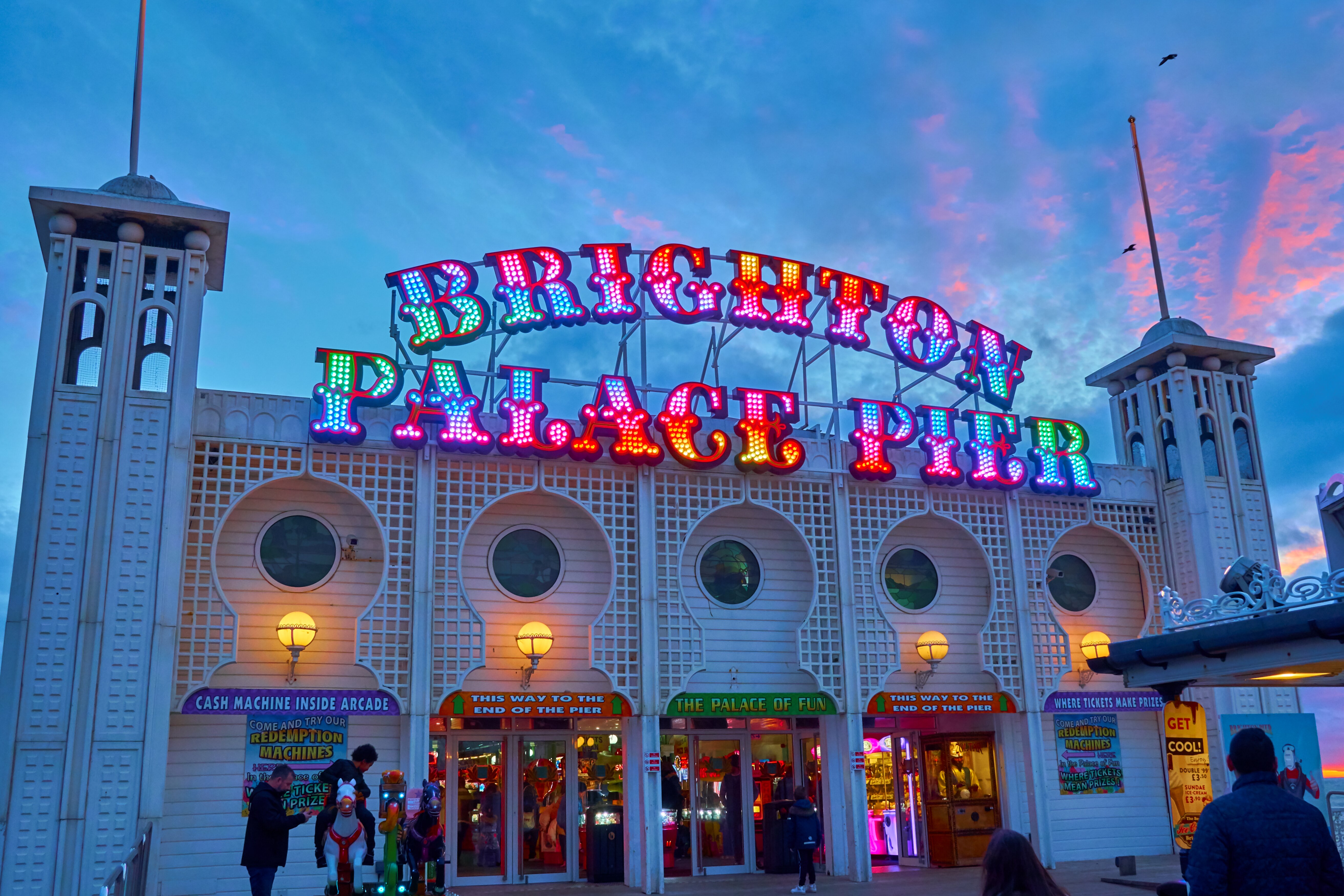 Brighton Pier Group permanently closes three bars