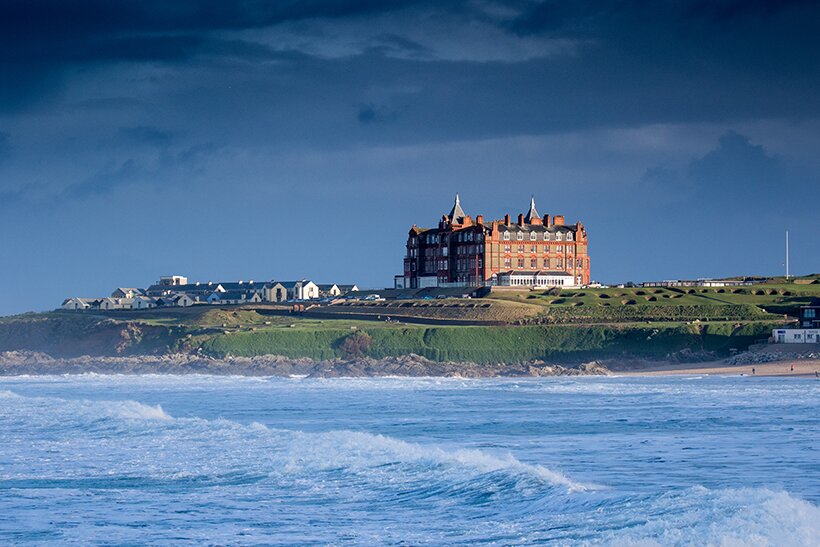 Headland hotel’s solar panel bid rejected by councillors due to ‘heritage’ concerns