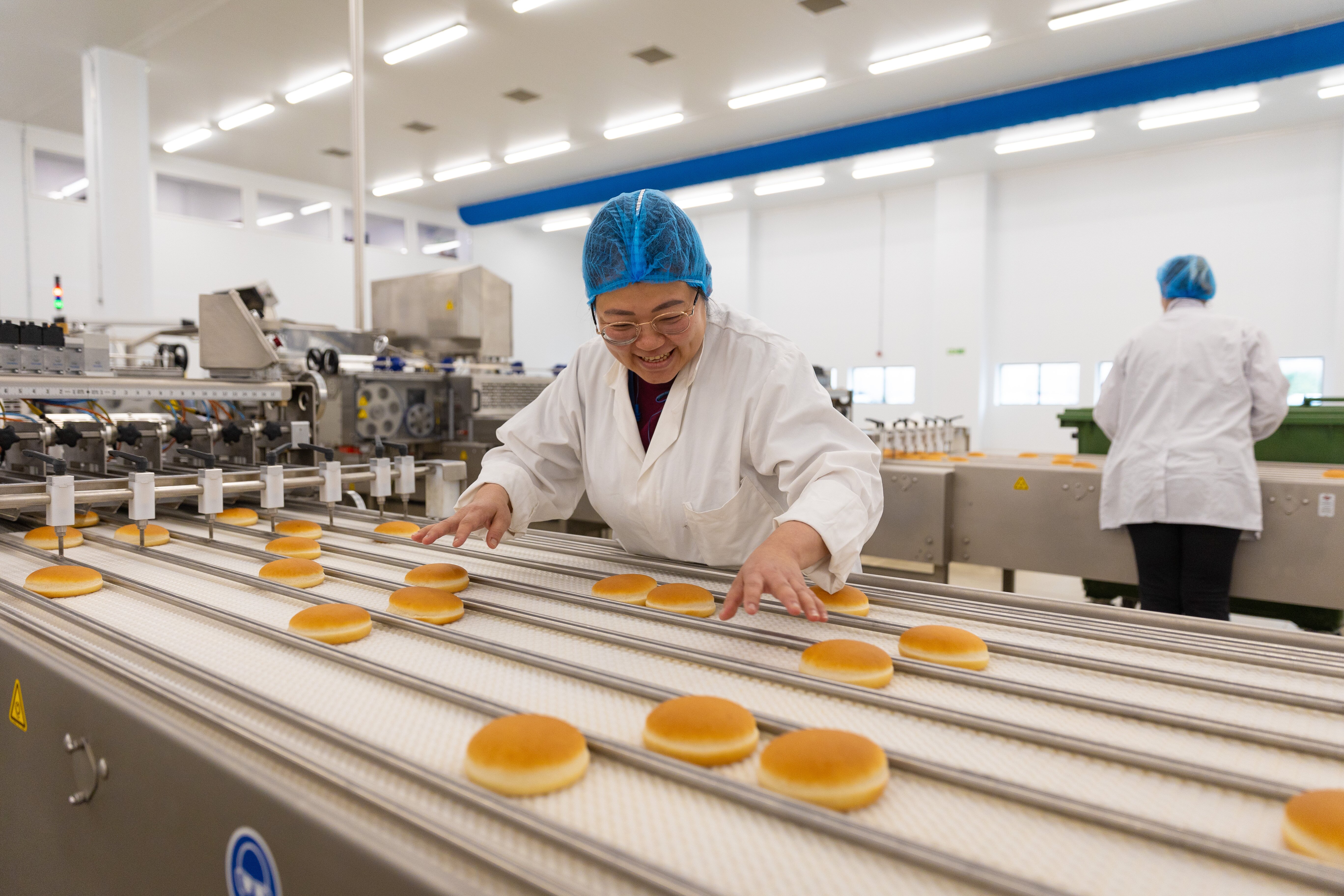 McDonald’s and bun supplier Guenther open new £38m bakery site 