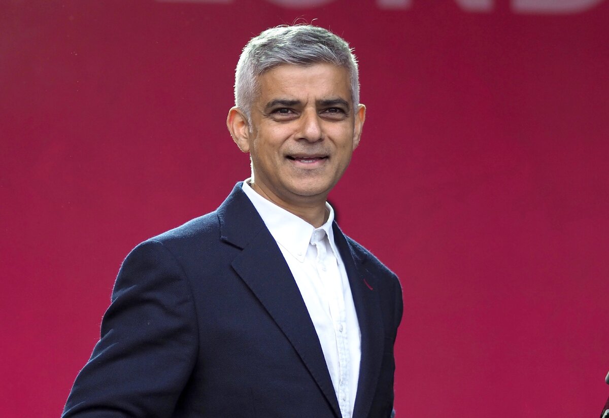 'I’m putting the message out loud and clear in support of our city' – Sadiq Khan on tourism campaign Let’s Do London