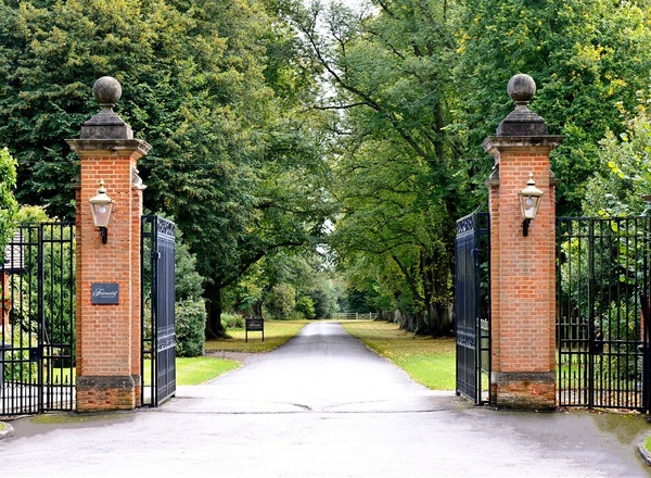 Fairmont Windsor Park allowed to retain treehouses built without planning