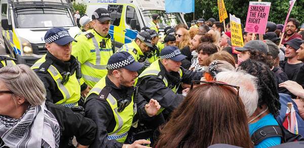 What do hotel owners need to know about asylum accommodation?