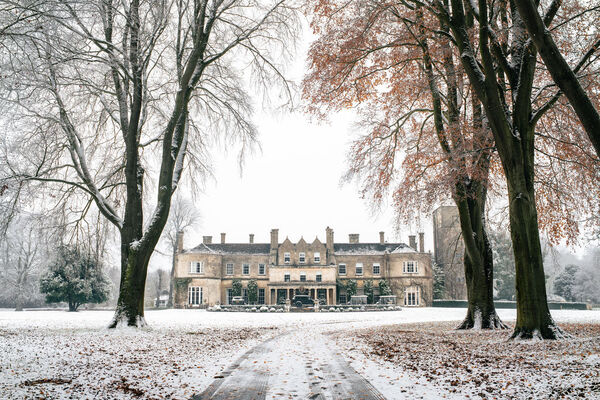 General manager Sakis Dinas announces departure from Lucknam Park