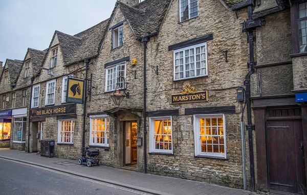 Marston&rsquo;s builds hospitality&rsquo;s biggest EV charging network