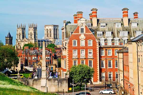 UK Housekeepers Association opens entries for 2026 Housekeeping Scholarship