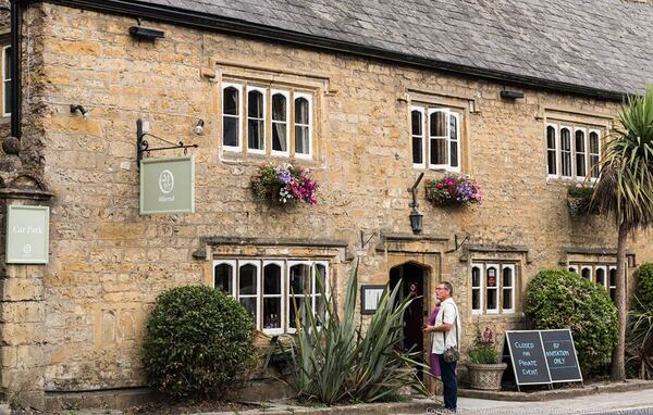 The Ollerod in Dorset to close restaurant amid rising costs