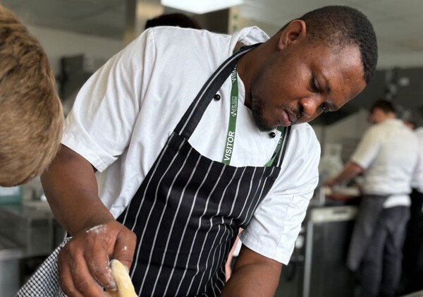 Government to expand foundation apprenticeships into hospitality