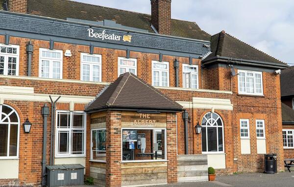 Whitbread confirms Beefeater closures date
