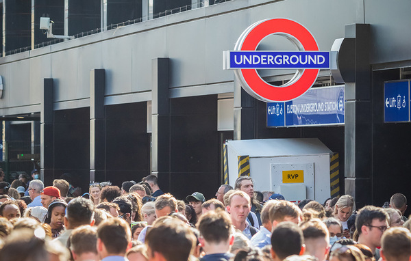 London pubs hit by 54% drop in revenue amid Tube strikes