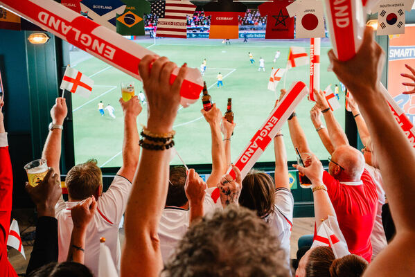 Marston&rsquo;s pins hopes on World Cup as sales stall