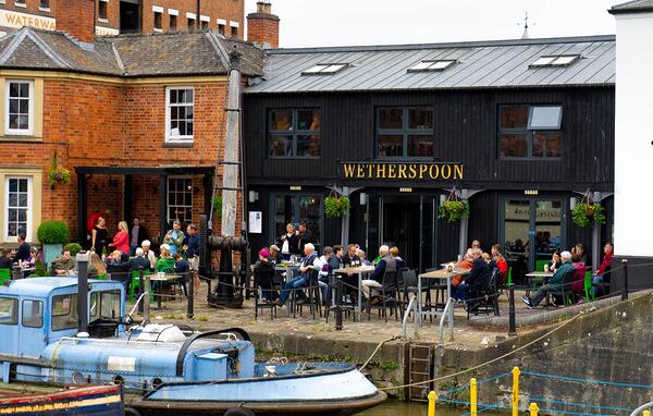 Wetherspoon issues profit warning amid rising costs
