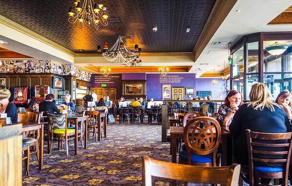 JD Wetherspoon to open first Scottish university franchise site