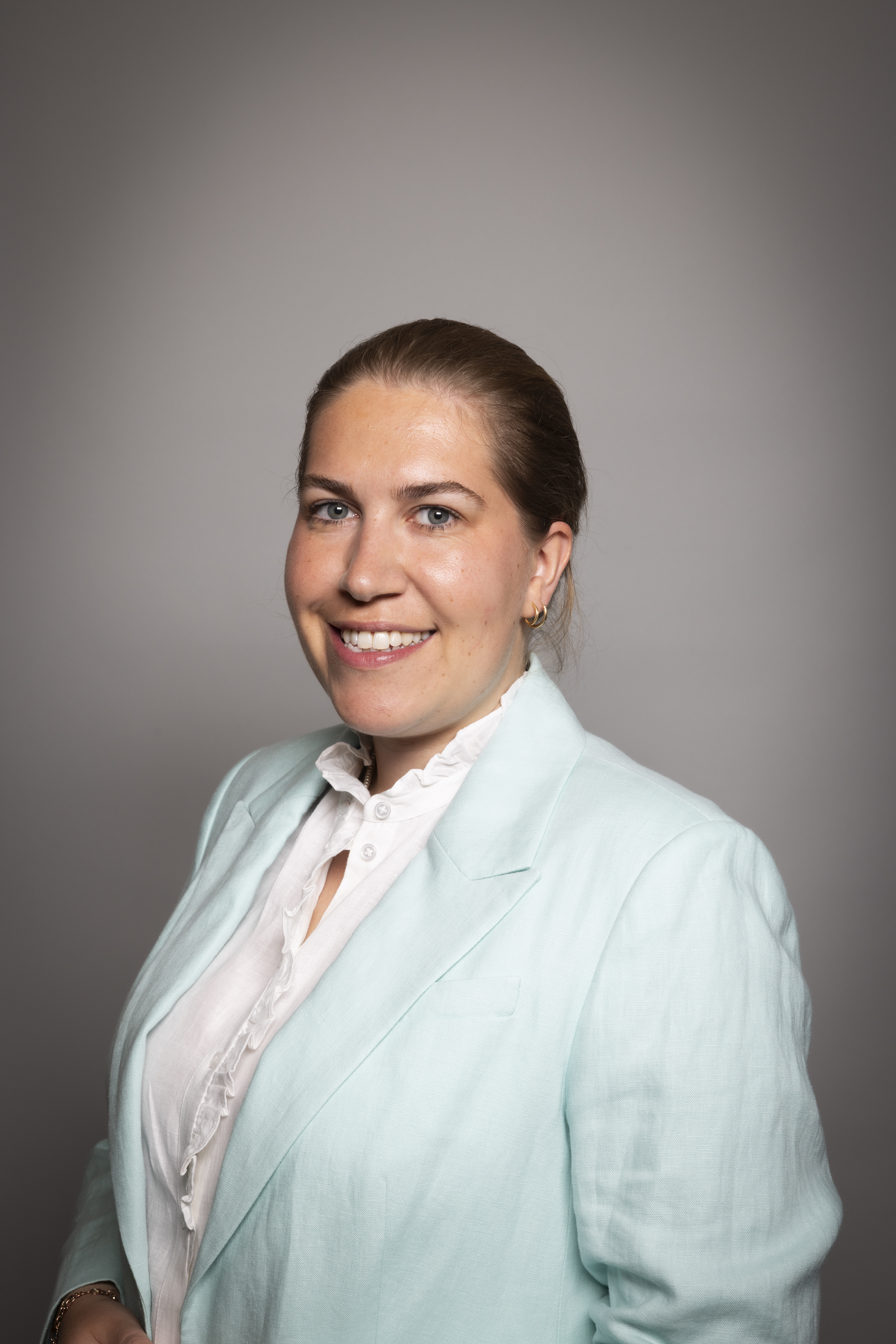 Helen Bath Acorn Winners Headshot