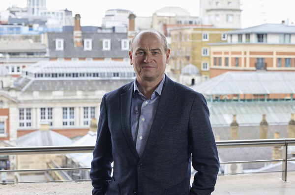 Compass Group UK & Ireland CEO Robin Mills announces retirement