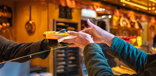 The next generation of rapid ovens: Cooking with just a click