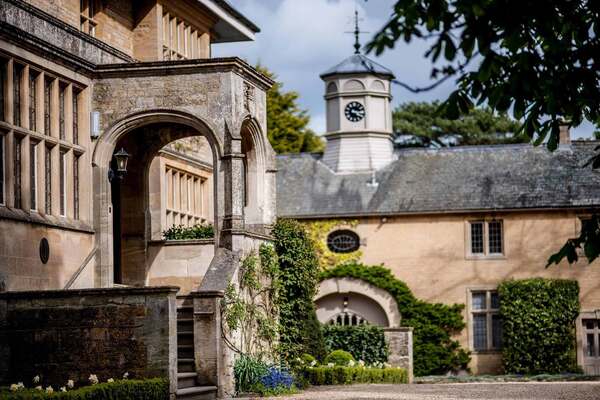 Hand Picked Hotels agrees to acquire four Cotswold hotels 